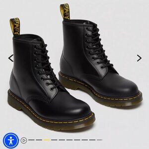 Dr Martens 1460 Smooth Leather Lace Up Boots